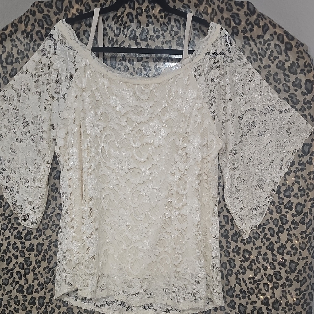 Chic Lace Off-White Blouse